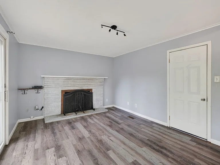 601 Rock Dr — Photo 9