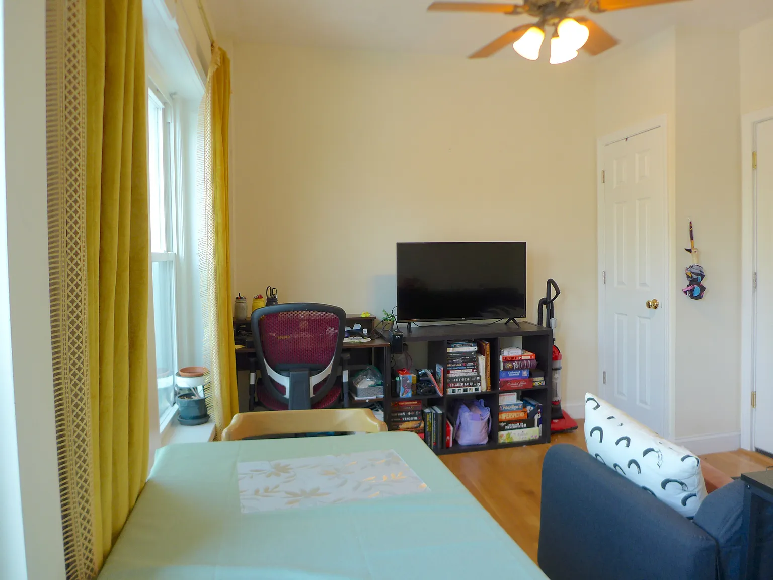 1 bed, 9999 sqft, $2,695 — Photo 3