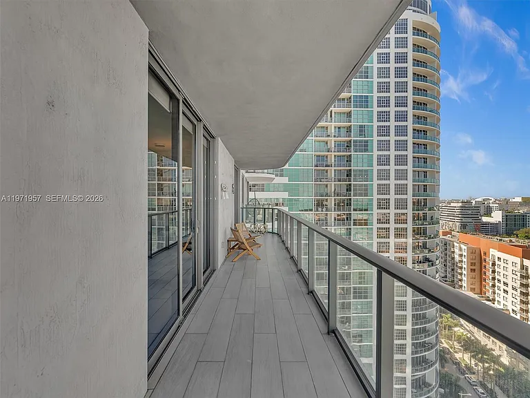 121 NE 34th St #2016 — Photo 25