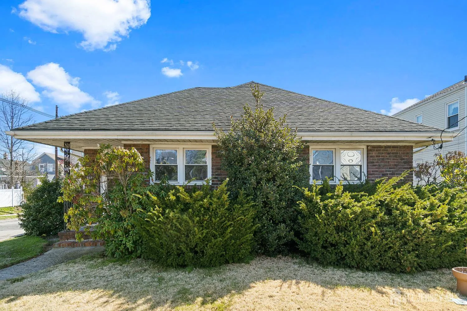 654 Colgate Ave photo 1