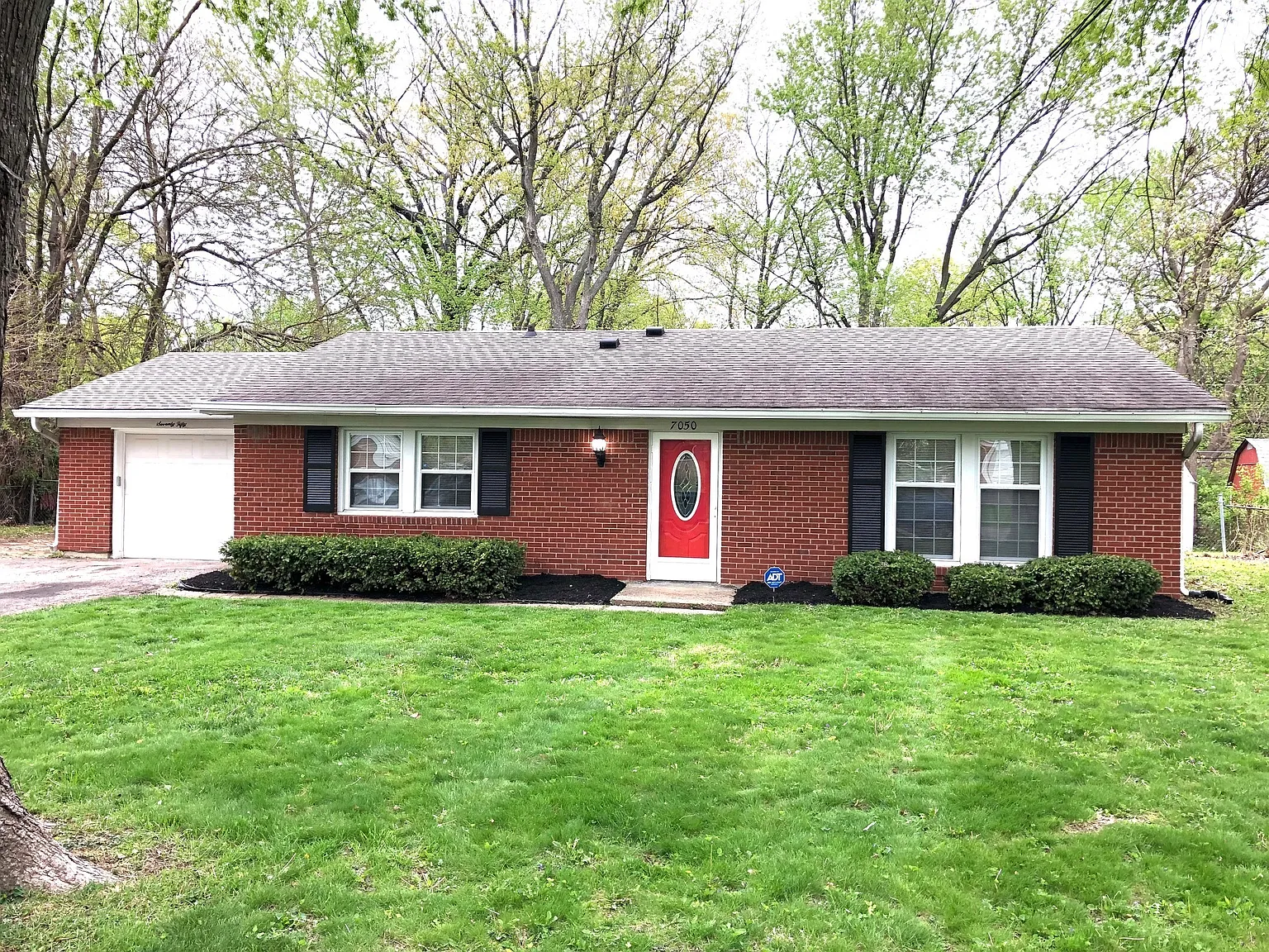 7050 Tina Dr photo 1