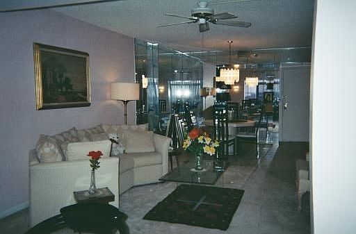 2nd image of 4001 Hillcrest Dr Ph 12