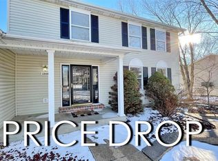 2866 Maplewood Dr, High Ridge, MO 63049