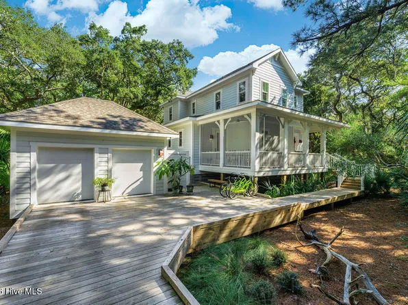 49 Fort Holmes Trail, Bald Head Island, NC 28461
