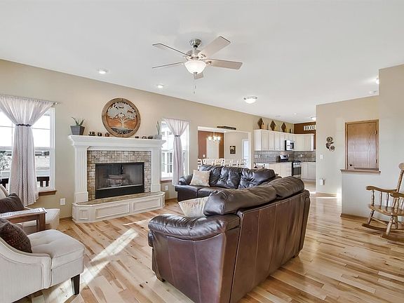 4th image of 1125 SW Koch Ct