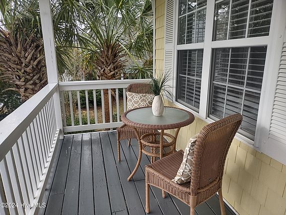 4th image of 743 Grand Banks Drive