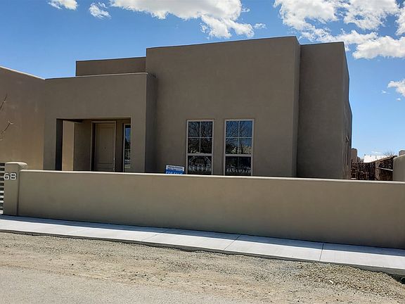 2nd image of 68 Oshara Blvd