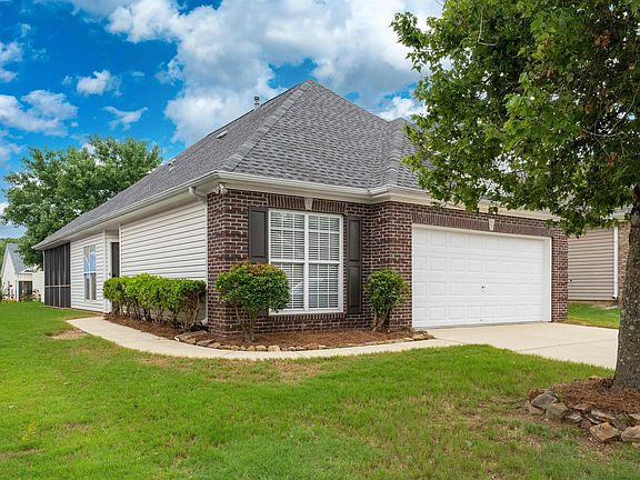 2nd image of 5448 Magnolia Trl