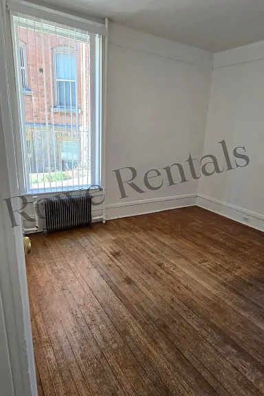 208 N Clark St #208 — Photo 1
