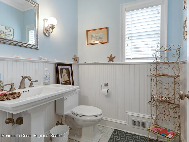 306 Old Bridge St — Photo 20