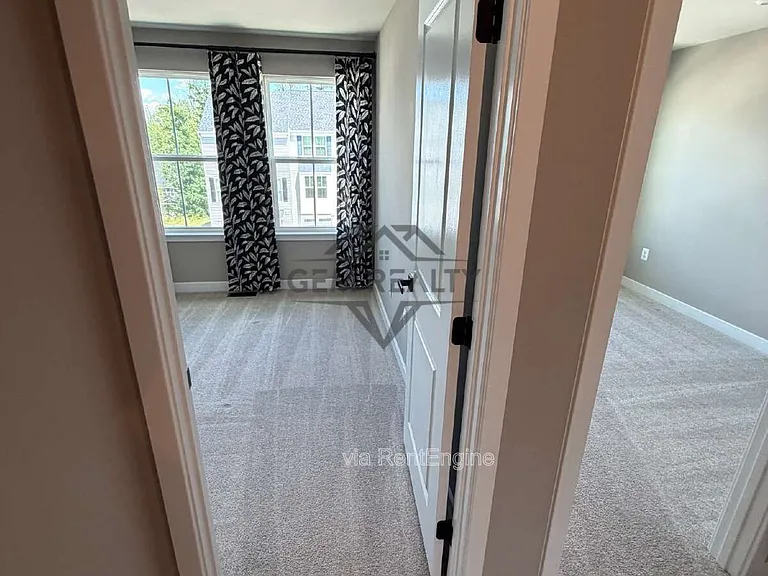 8700 Stevenson Ln — Photo 46