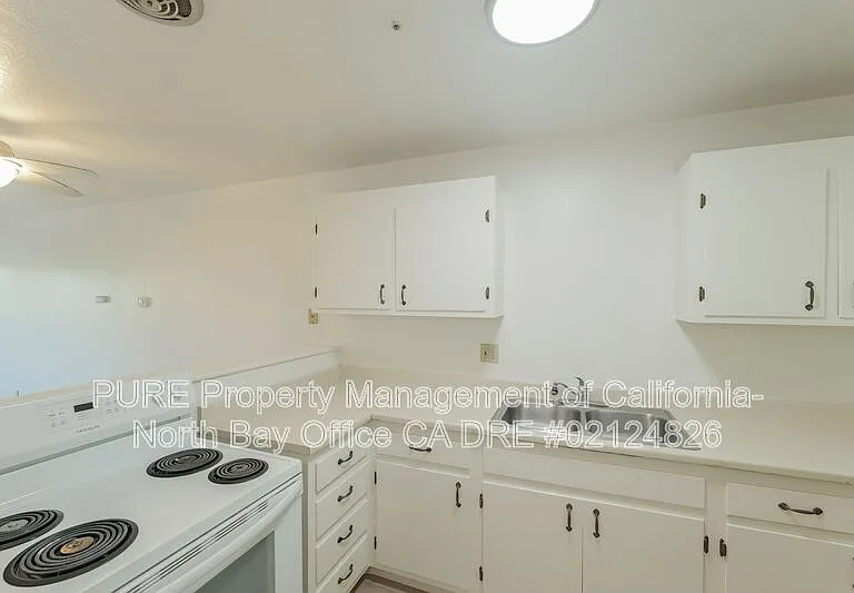 1555 Terrace Way #10 — Photo 7