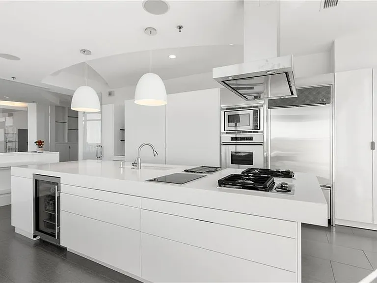3338 Peachtree Rd NE #3501 — Photo 16
