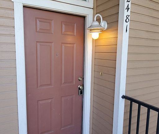 3rd image of 2481 S Village Green Dr