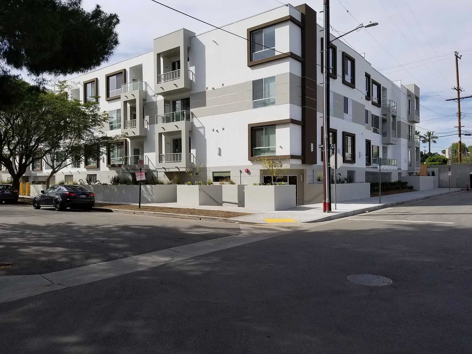 2 bed, $3,120 — Photo 1
