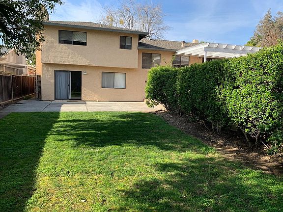 2nd image of 3344 Flintmont Dr