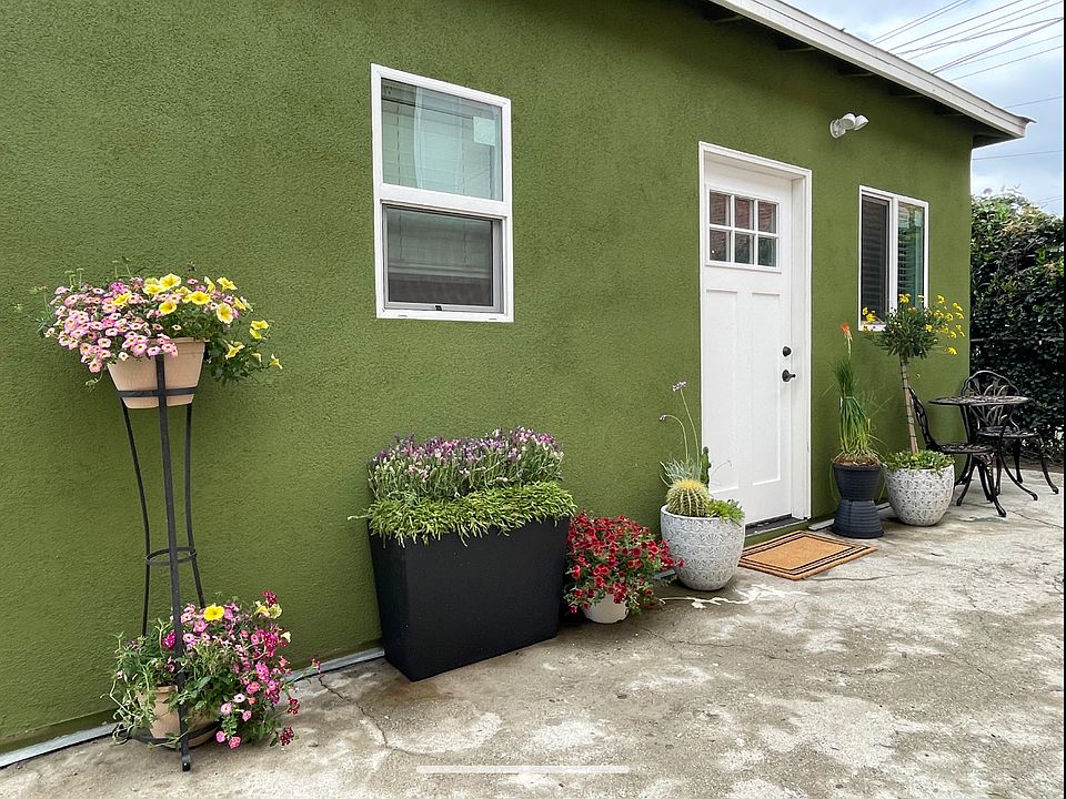 1st image of 2663 Sichel St #1/4