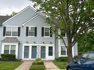 916 Lindsley Ct, Burlington, NJ 08016