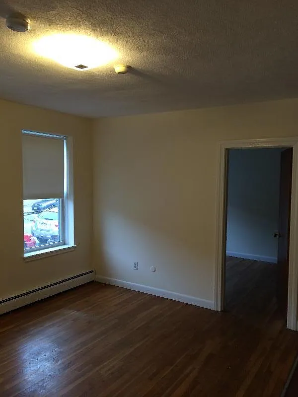 1 bed, 9999 sqft, $2,100 — Photo 4