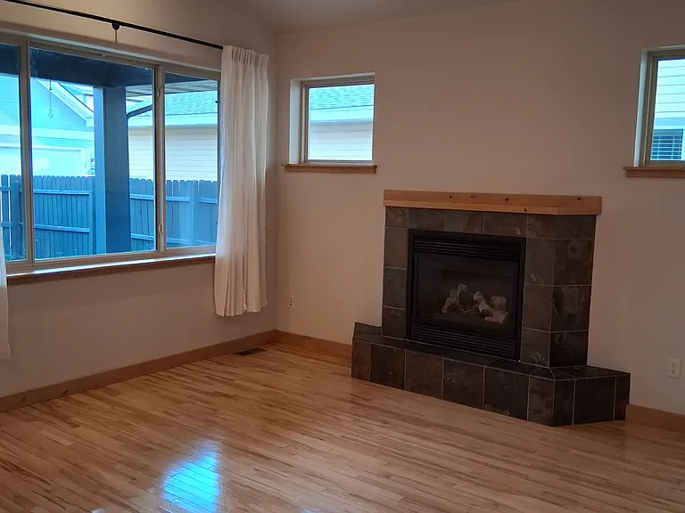 3938 Bosal St — Photo 14