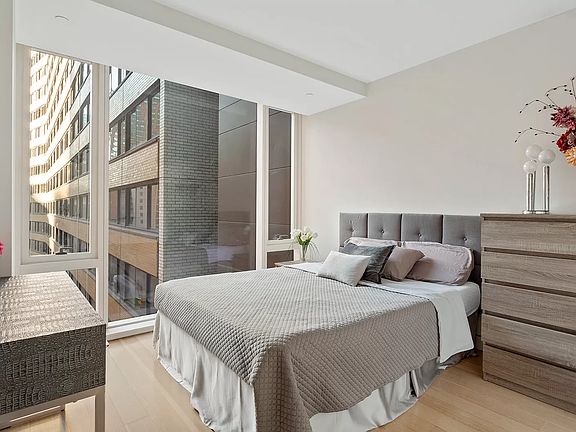 5th image of 135 W 52nd St APT 10B