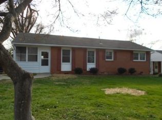 1604 Longfellow St, Greensboro, NC 27405