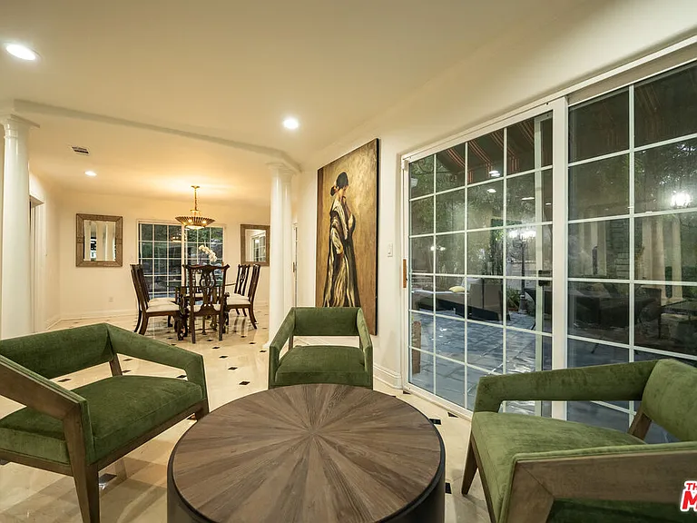 2461 Jupiter Dr — Photo 25
