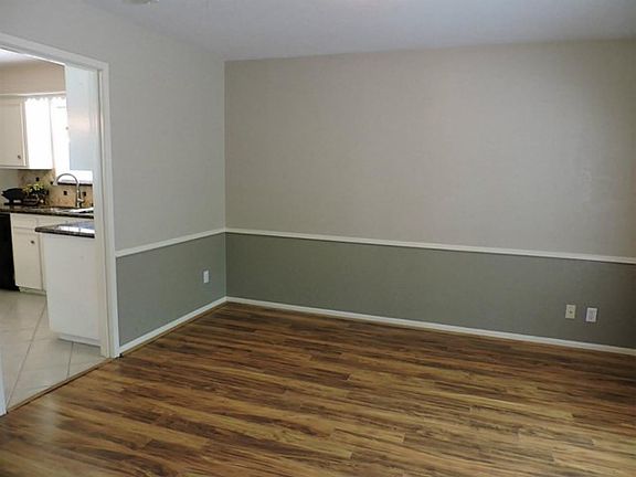 5th image of 4319 Parkmead Dr