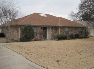 1505 Flamingo Dr, Arlington, TX 76012