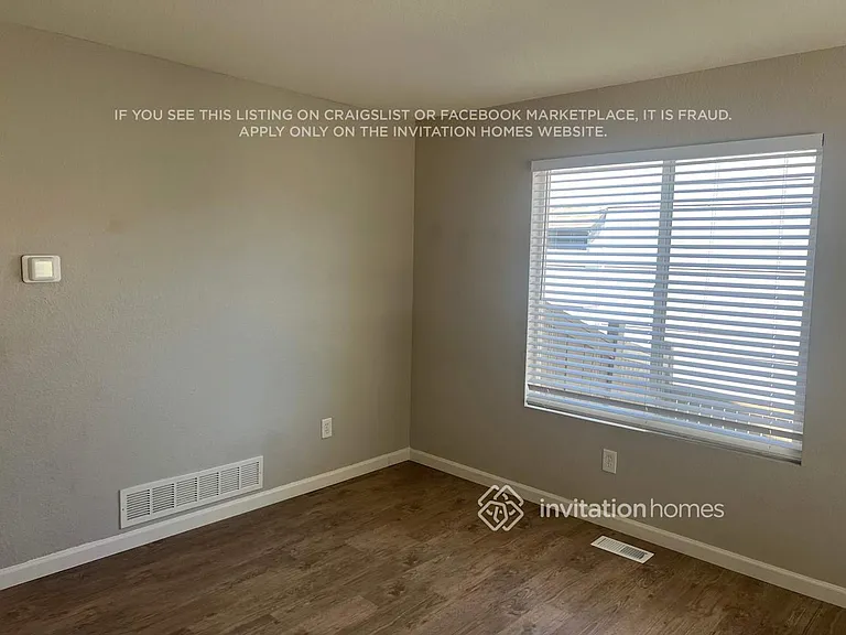 3289 Blue Grass Cir — Photo 3