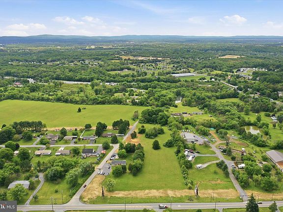3rd image of Williamsport Pike