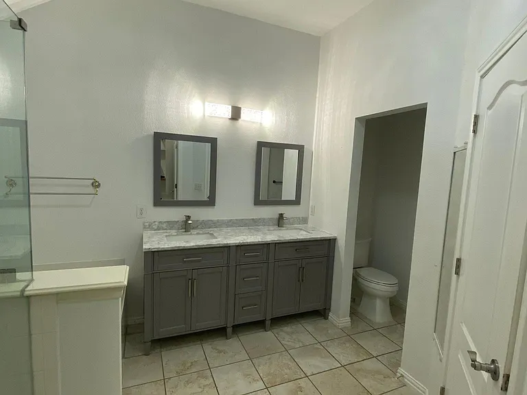 1720 Hackberry Branch Dr — Photo 12