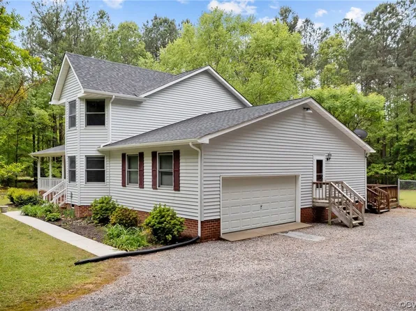 16400 Templeton Rd, Disputanta, VA 23842