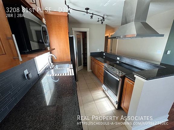 4th image of 3208 81st Pl SE Unit D302
