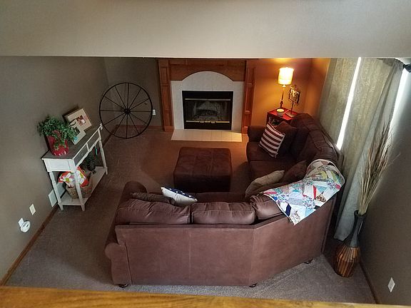 5th image of 817 S Mohican Dr
