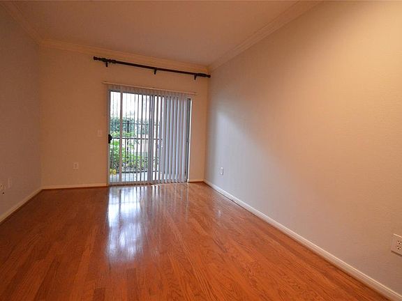 2nd image of 3231 Allen Pkwy APT 4101