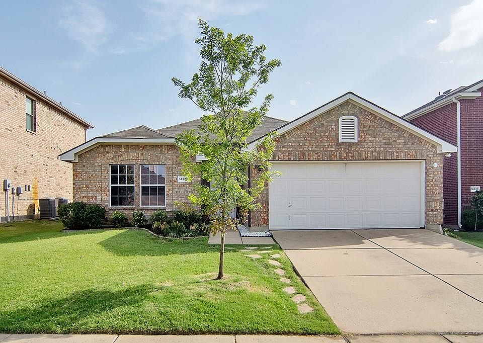 1st image of 14529 Crystal Lake Dr