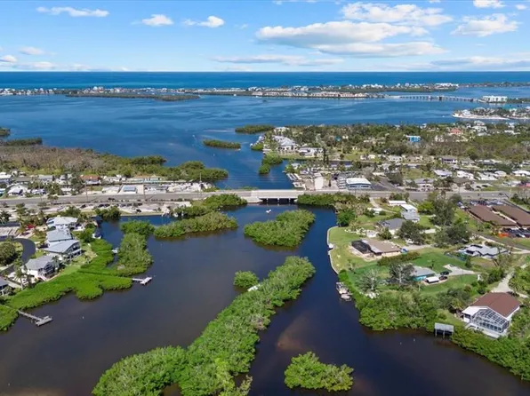 1018 Lee St, Englewood, FL 34224