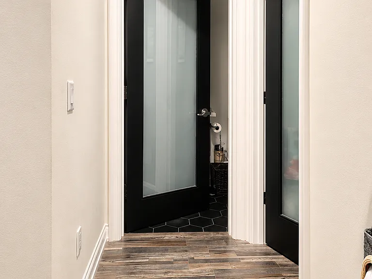 909 W Oakwood St #6 — Photo 12
