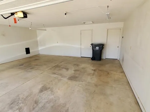 912 West St, Carey, OH 43316