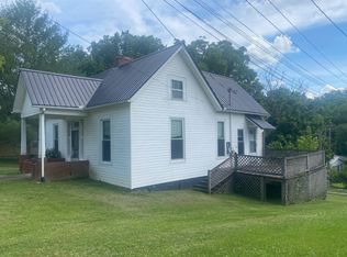 211 Baker St, Burkesville, KY 42717