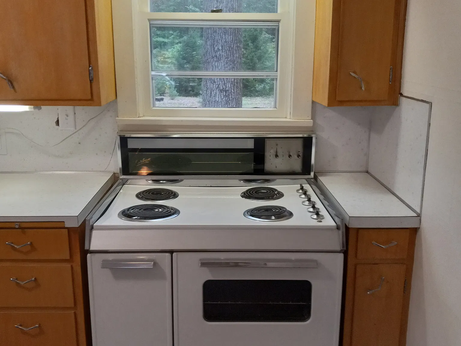 313 S Dangl Rd — Photo 3