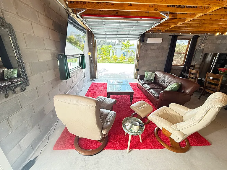1335 Churchill Rd — Photo 4