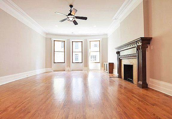 3rd image of 62 E 66th St APT 3F