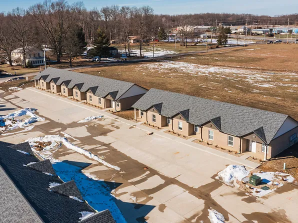 1-1976 Ellas Dr, Amelia, OH 45102