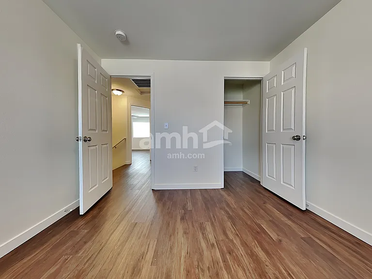 16615 Greenleaf Ave SE — Photo 13