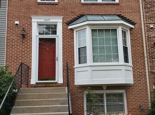 43572 Blacksmith Sq, Ashburn, VA 20147