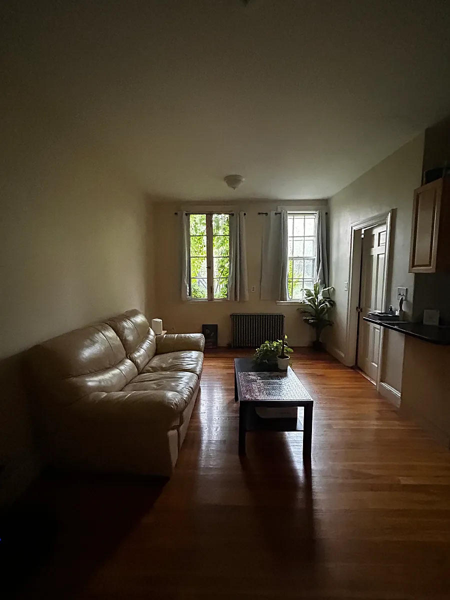 Building Photo - 97 W Cedar St #2