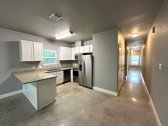 3rd image of 1007 Mission Dr #B