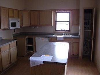2nd image of 2721 Ezra Ave